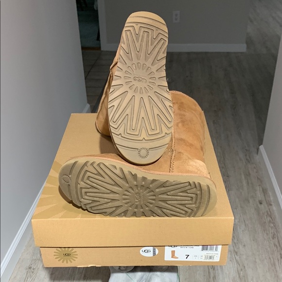 UGG Classic Tall Tan Boots Chestnut Sz 7 EUC - Picture 5 of 16